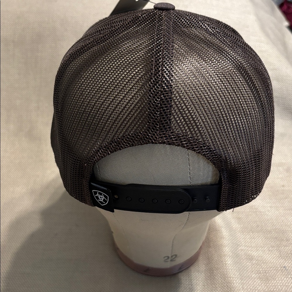 Ariat Shield Logo Patch SnapBack Hat NWT - image 4